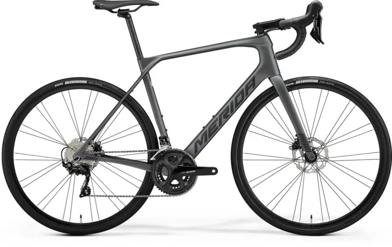 Merida Scultura Endurance 4000 - Silk Dark Silver (Black)